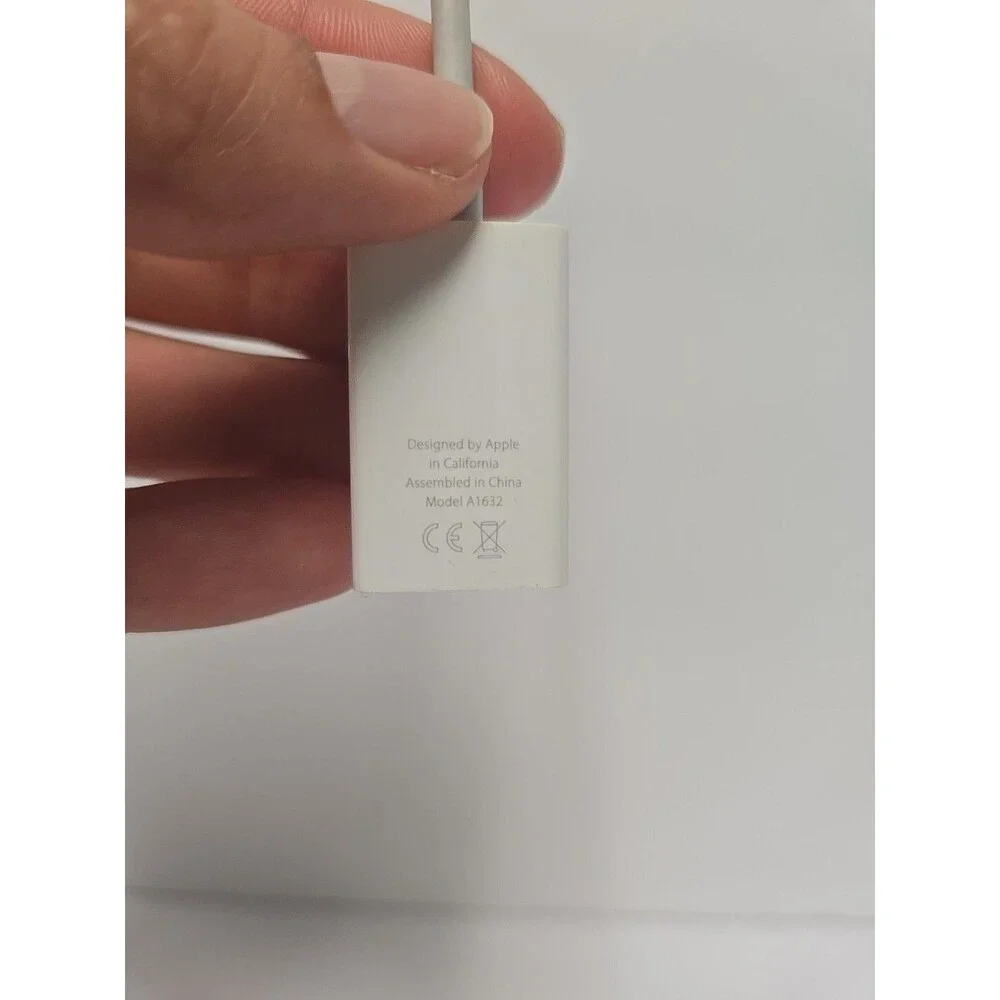 Apple USB-C to USB Adapter - Model A1632